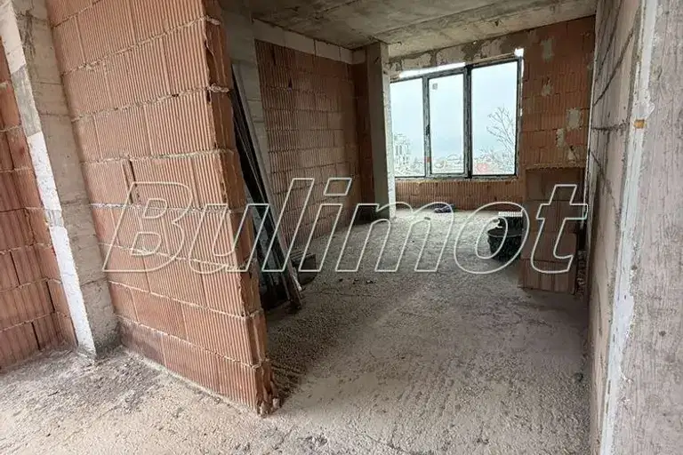 3-bedroom apartment in Varna, Briz
