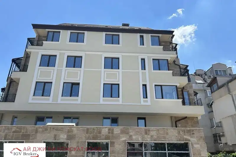 3-bedroom apartment in Sofia, Gyrdova Glava