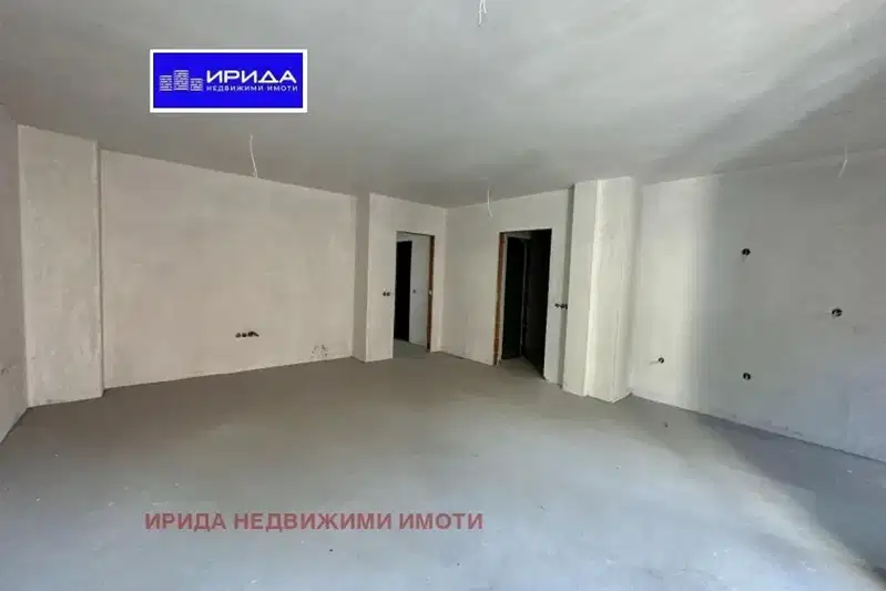 Просторен тристаен апартамент с функционално разпределение в Манастирски ливади