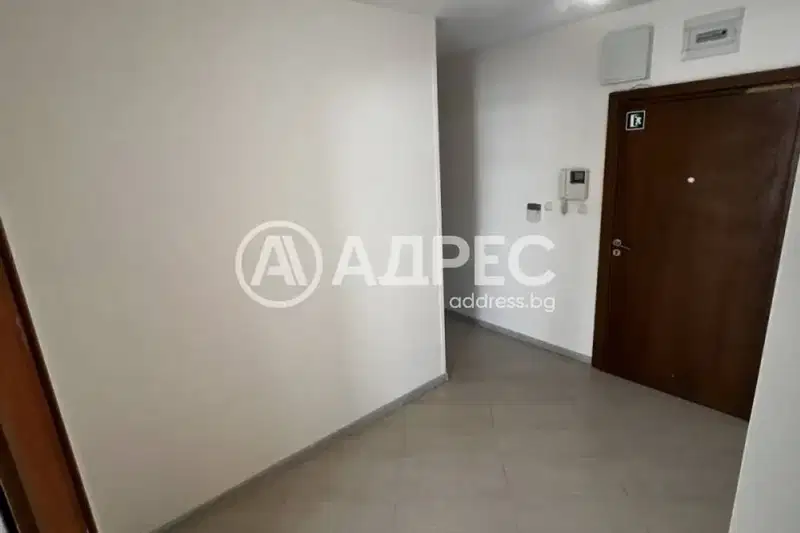 Тристаен апартамент в София, Манастирски ливади