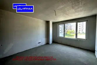 Просторен тристаен апартамент с южно-източно изложение в Манастирски ливади