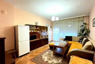 Тристаен апартамент с панорамна гледка и две тераси в Мараша, Пловдив