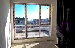 Тристаен апартамент с югозападно изложение в Меден рудник, Бургас