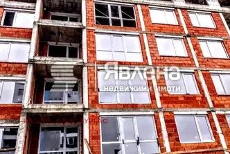 Тристаен апартамент в Бургас, Меден рудник - зона В