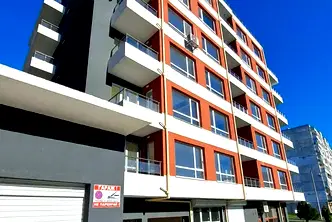 Тристаен апартамент с АКТ 16 в Меден рудник, Бургас