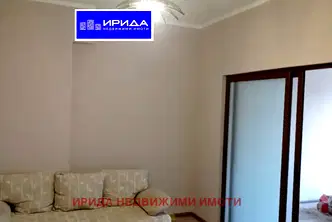 Тристаен апартамент в София, Медицинска академия