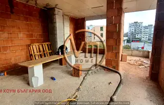Тристаен апартамент във Варна, Младост 1