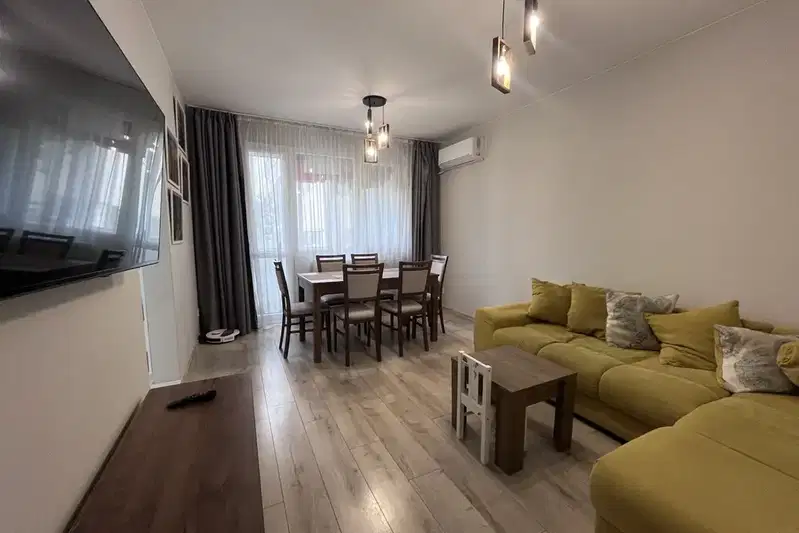 3-bedroom apartment in Varna, Mladost 1
