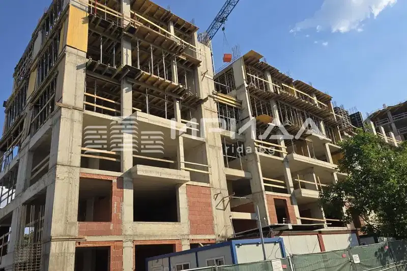 3-bedroom apartment in Sofiya, Mladost 4