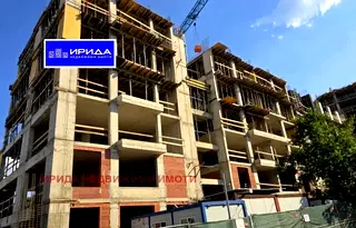 Тристаен апартамент с голяма тераса в Младост 4, София
