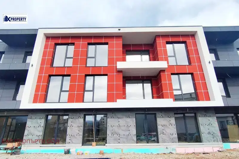 3-bedroom apartment in Pernik, Moshino