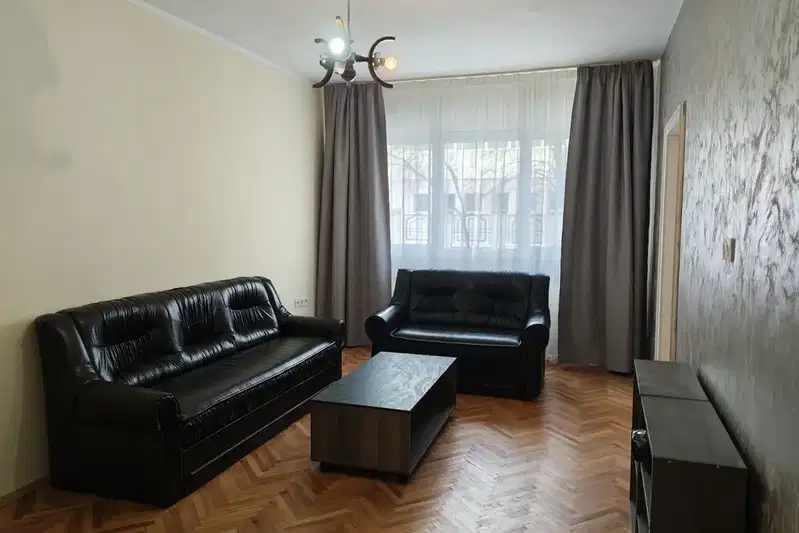 Three-room apartment with full renovation in Oborishte, Sofia