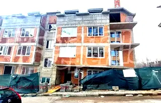Тристаен апартамент с удобна локация в Овча купел, София