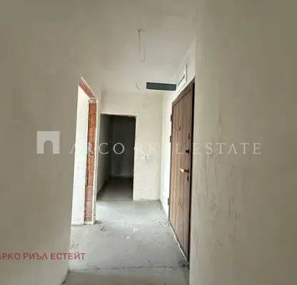 Снимка 5 — Просторен тристаен апартамент с естествена светлина в Овча купел