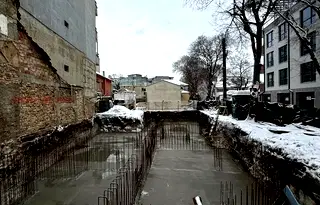 Тристаен апартамент с панорамна гледка в Погреби, Варна