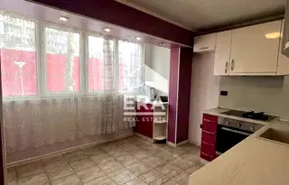 Тристаен апартамент в Русе, Родина 1