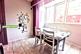 Тристаен апартамент в Русе, Родина 1