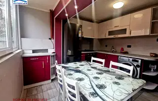Тристаен апартамент в Русе, Родина 1