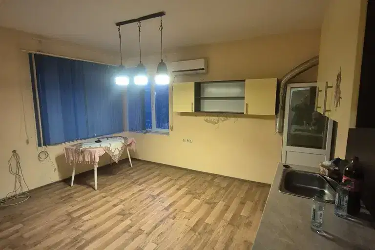 3-bedroom apartment in Pleven, Shirok Centyr