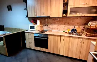 Тристаен апартамент в Плевен, Широк център