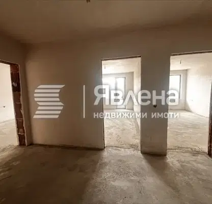 Снимка 5 — Тристаен апартамент в Благоев, Широк център