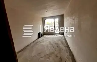 Тристаен апартамент в Благоев, Широк център