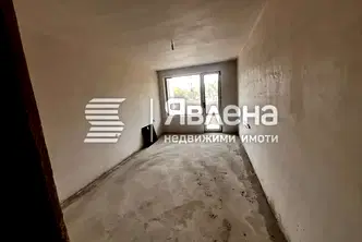 Тристаен апартамент в Благоев, Широк център