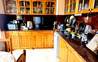 Тристаен апартамент с два балкона в Слатина, София