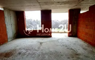 Тристаен апартамент с западно изложение в Слатина, София