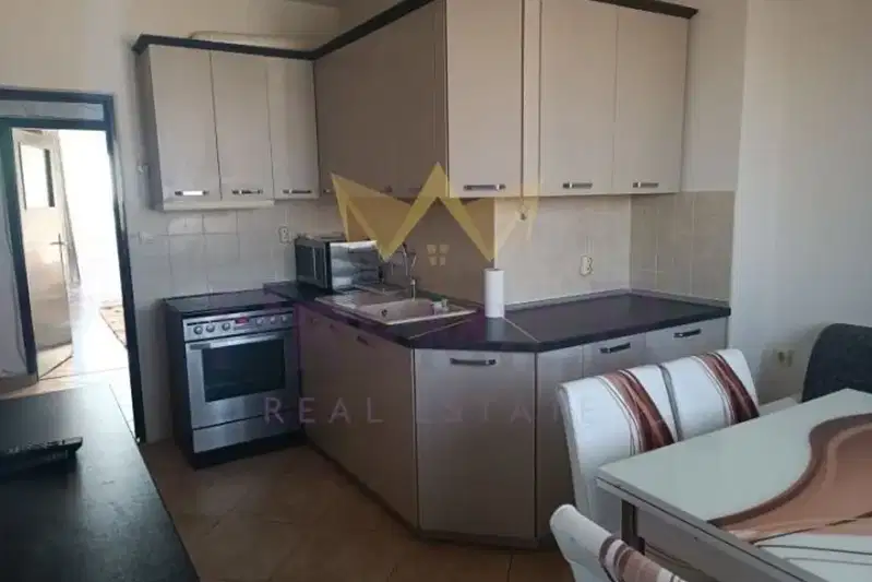 3-bedroom apartment in Burgas, Slaveikov