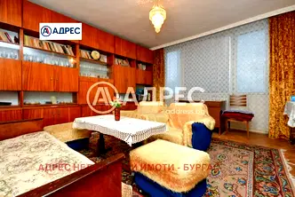 Тристаен апартамент в Бургас, Славейков