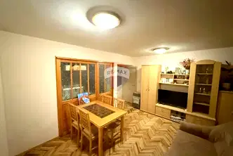 Просторен тристаен апартамент с югозападно изложение в Спортна зала, Варна