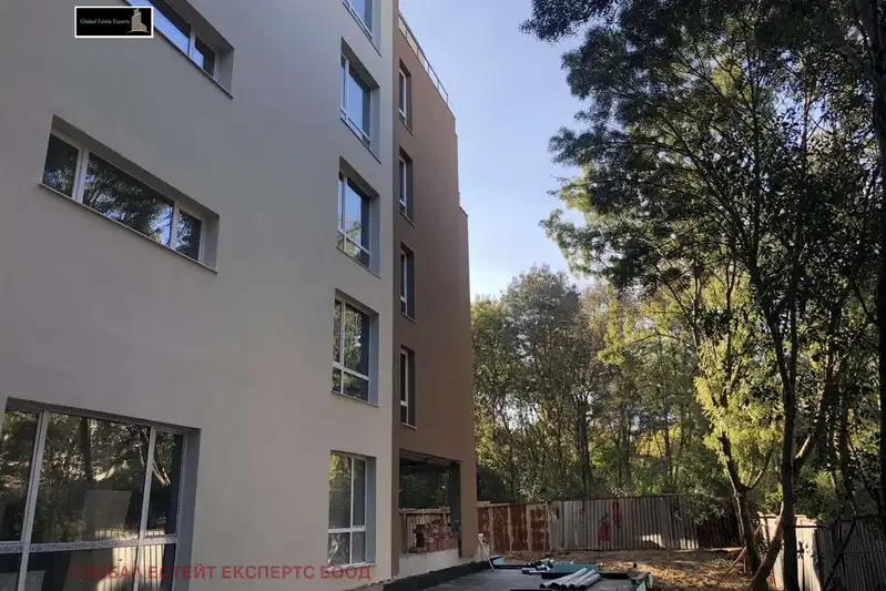 3-bedroom apartment in Sofia, Sveta Troica