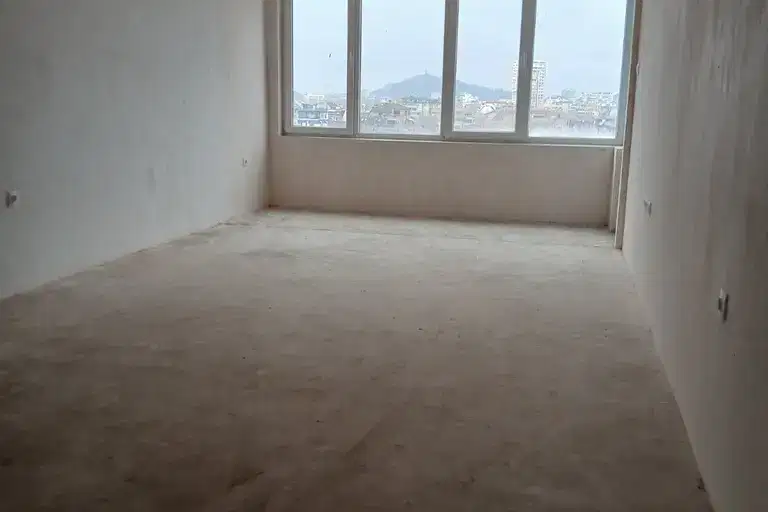 3-bedroom apartment in Plovdiv, Sydiiski