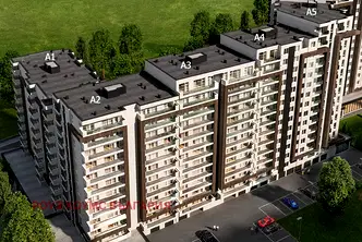 Тристаен апартамент с гараж и паркомясто в Тракия, Пловдив
