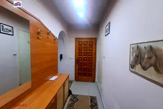 Тристаен апартамент в Пазарджик, Устрем