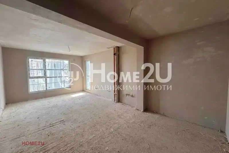 Просторен 3-стаен апартамент с паркомясто във Виница, Варна