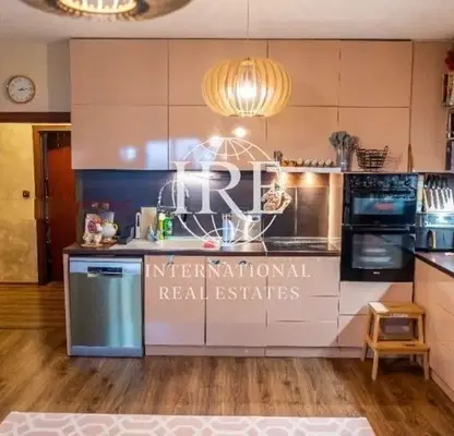 Photo 2 — 3-bedroom apartment in Varna, Vinica