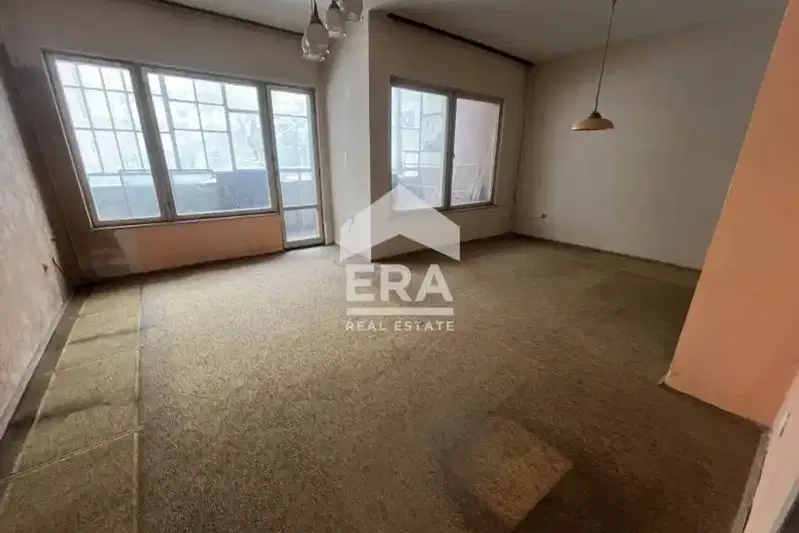 3-bedroom apartment in Varna, Vins-Cherven Ploshtad