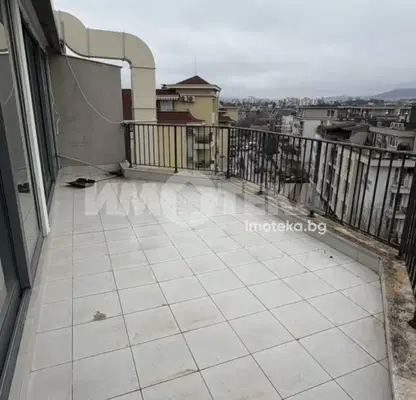 Photo 5 — Spacious 3-room penthouse with panoramic view of Vitosha in Sofia