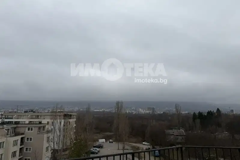 Spacious 3-room penthouse with panoramic view of Vitosha in Sofia