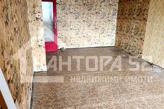 Тристаен апартамент във Варна, Владислав Варненчик 1