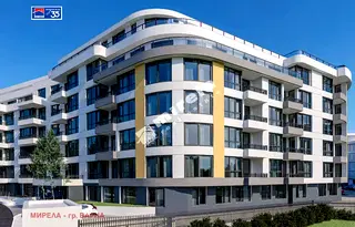 Тристаен апартамент с голяма тераса в жк Възраждане 1, Варна