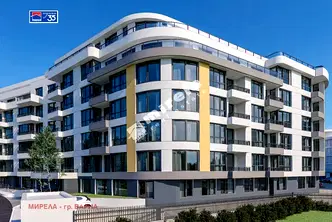 Тристаен апартамент с голяма тераса в жк Възраждане 1, Варна