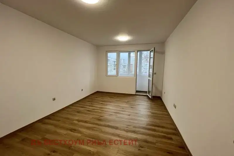 3-bedroom apartment in Varna, Vyzrajdane 1