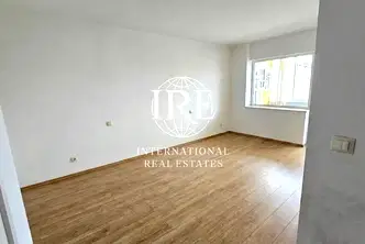 Функционален тристаен апартамент във Възраждане 1, Варна