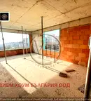 Тристаен апартамент с югозападно изложение във Възраждане 1, Варна