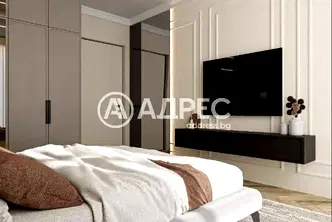 Просторен 3-стаен апартамент с панорама в Западен, Пловдив