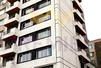 Тристаен апартамент с панорамна гледка в Зорница, Бургас