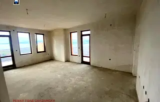 Тристаен апартамент в Благоевград, Сандански